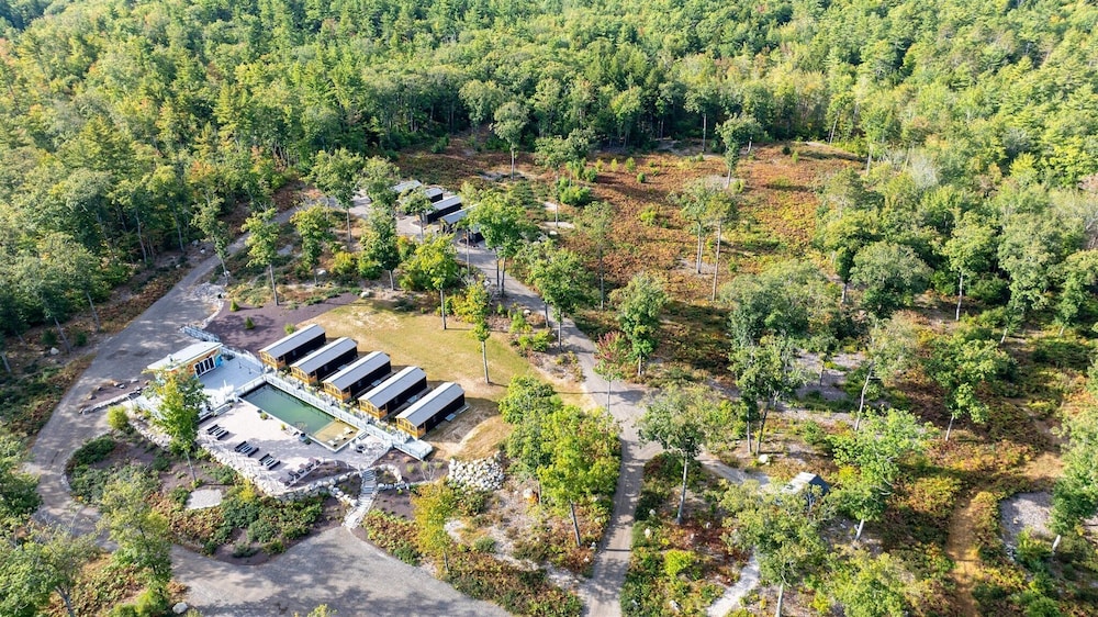 Finch Limit 4 2 Bedroom Cabin