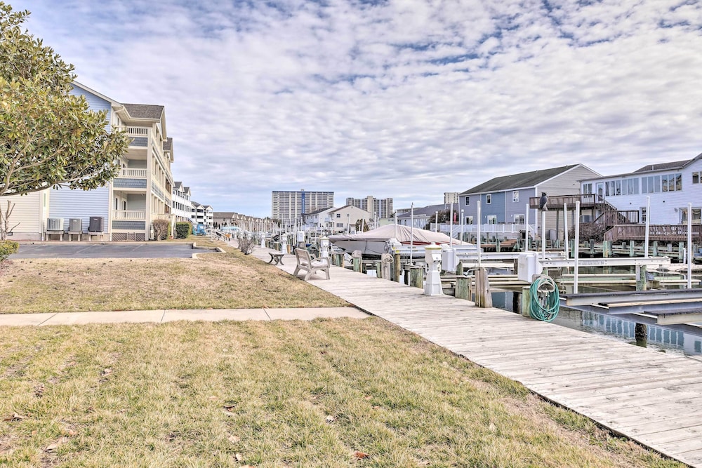 Canal Views & Community Pool: Ocean City Condo view 3