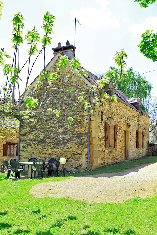 Combas Village De Gites
