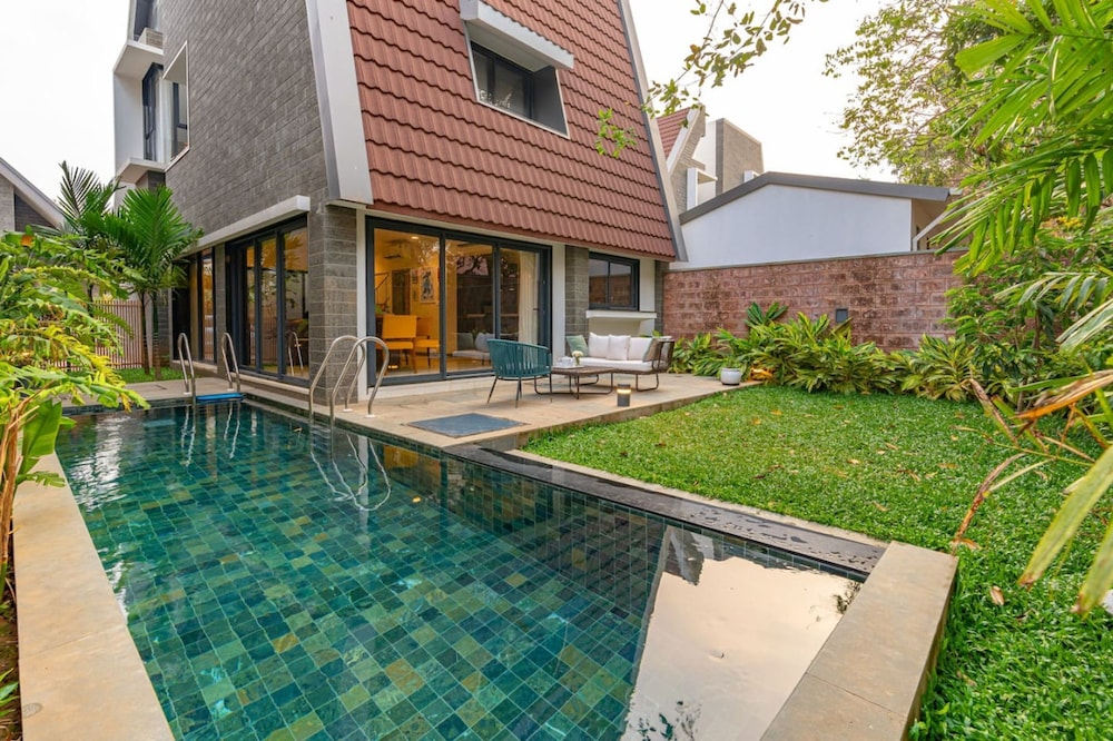 Villa Ezra - 10 Mins From Thalassa Vagator Beach view 2