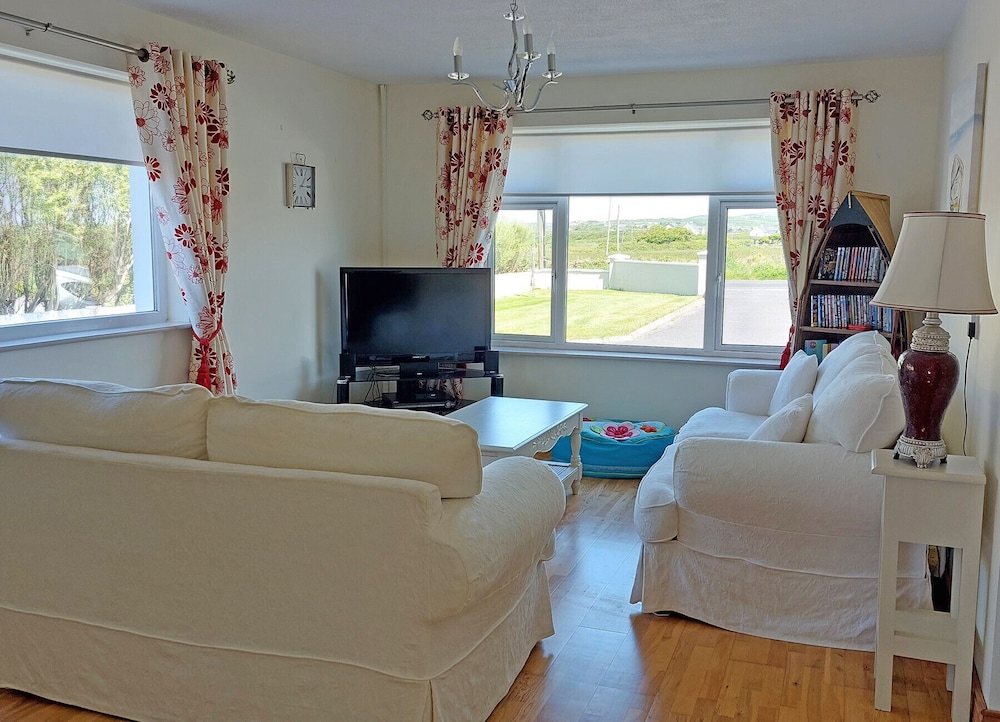 Southland Holiday Home