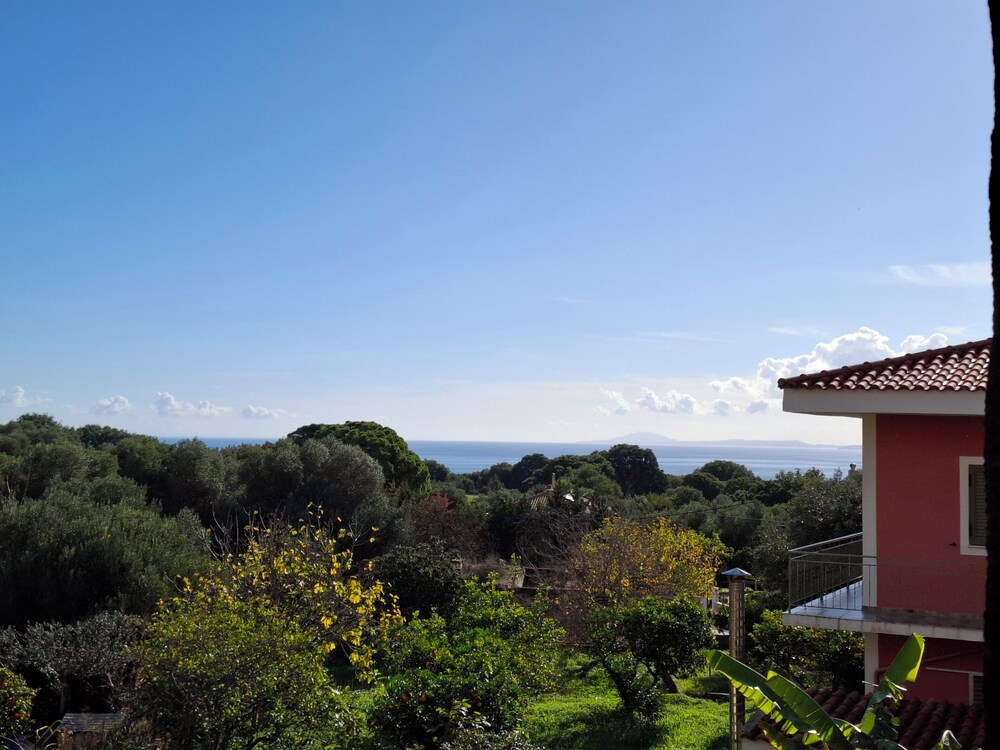 Contessa Elli Residences