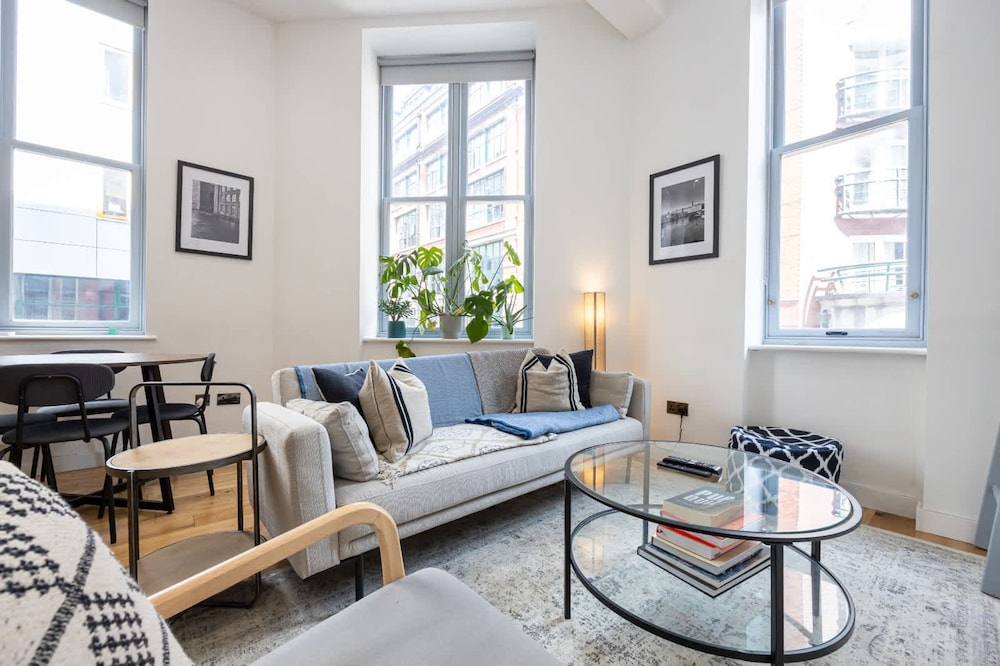 Azure Suite 1BR City Walks