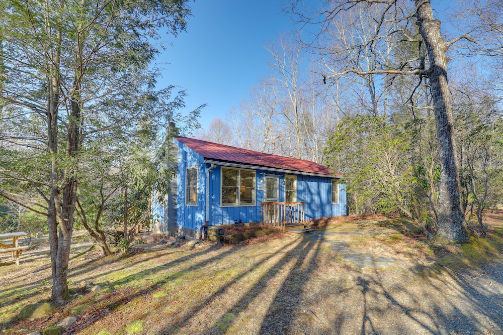 Burnsville Cabin w/ Deck & Trails - Dog Friendly! view 3