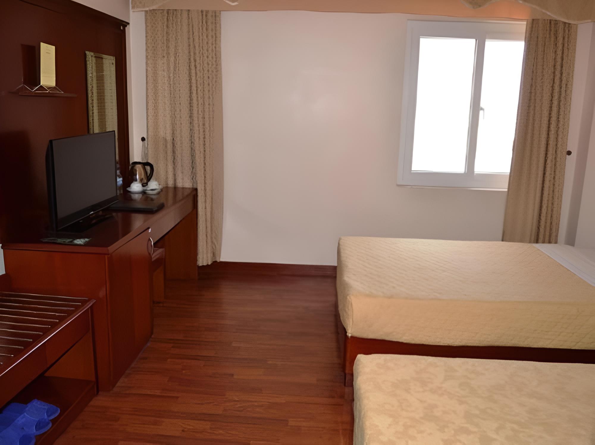 Crown Hotel