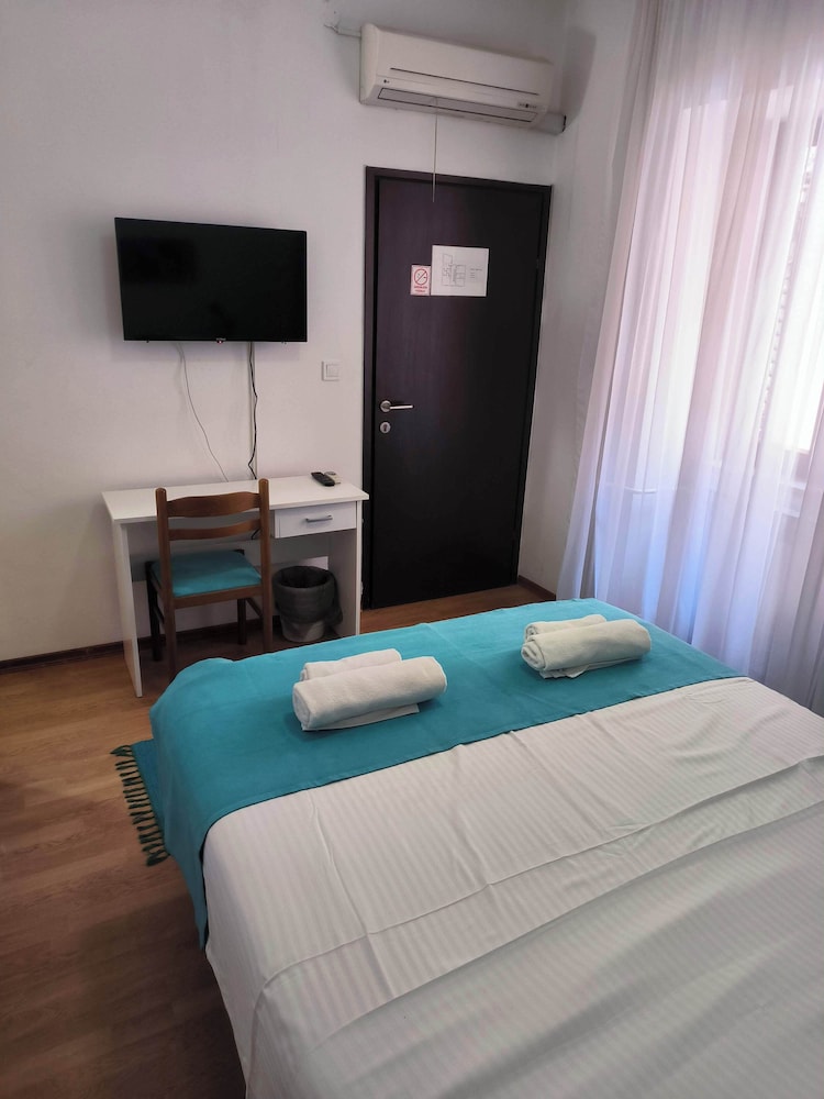 Omir Bed & Breakfast