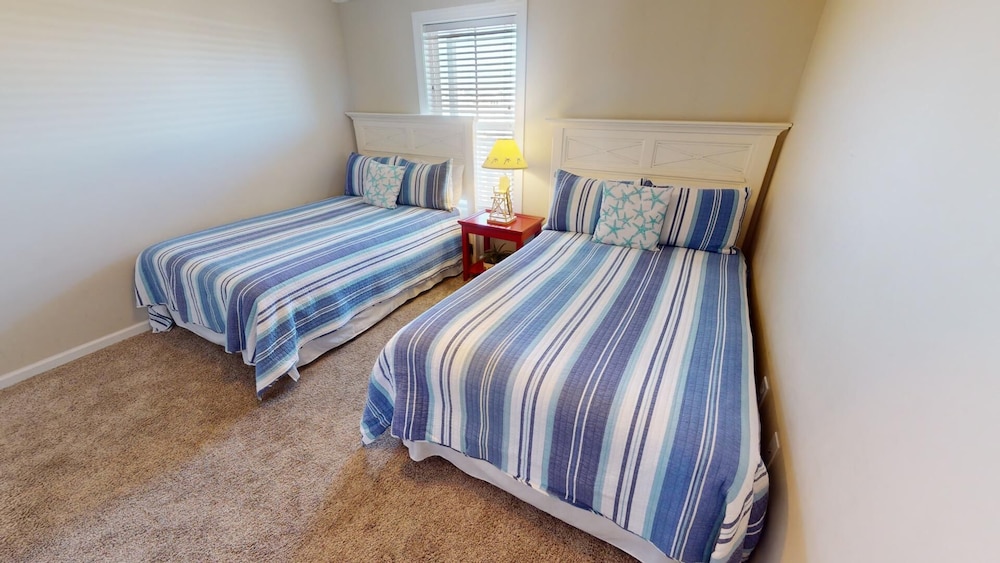 Pelican Landing 302 by Tybee Vacation Rentals