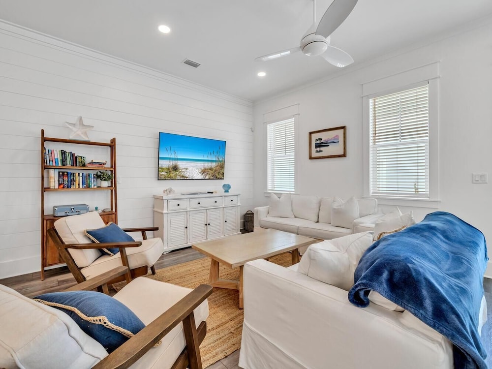 Casita Grayton