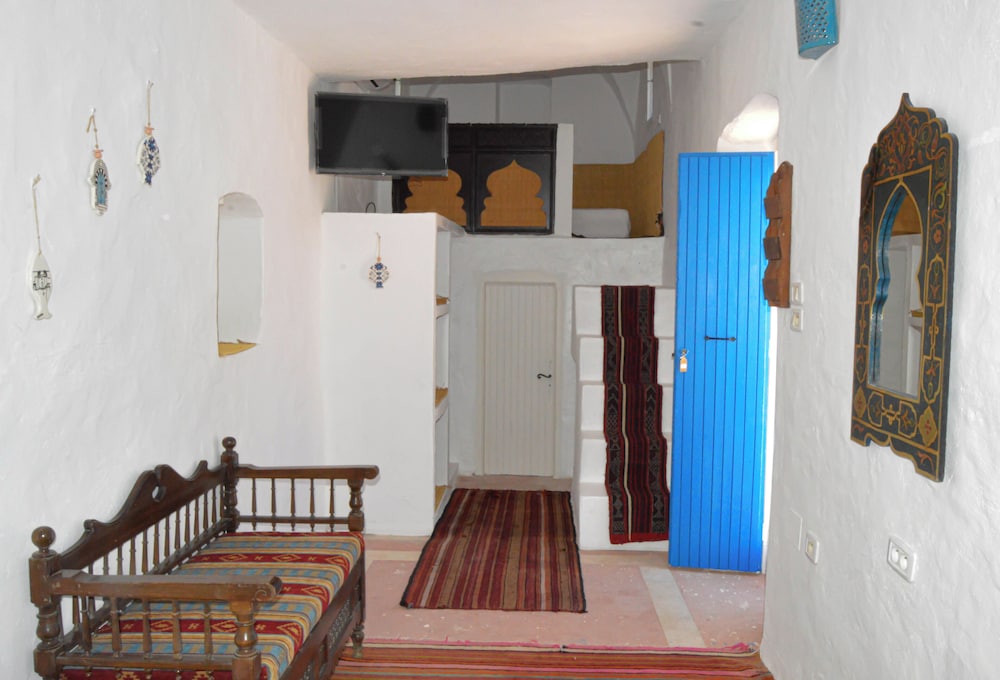 Photo 6