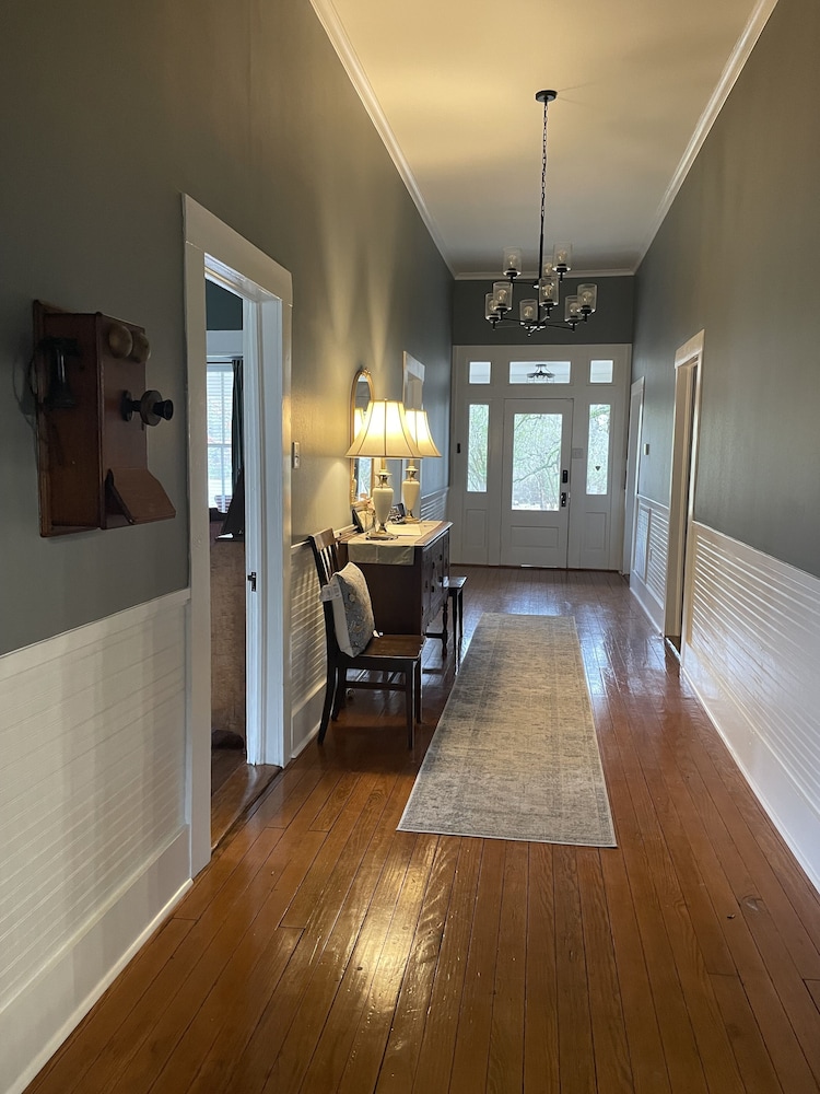 Adelines Bed and Breakfast - Property Image 2