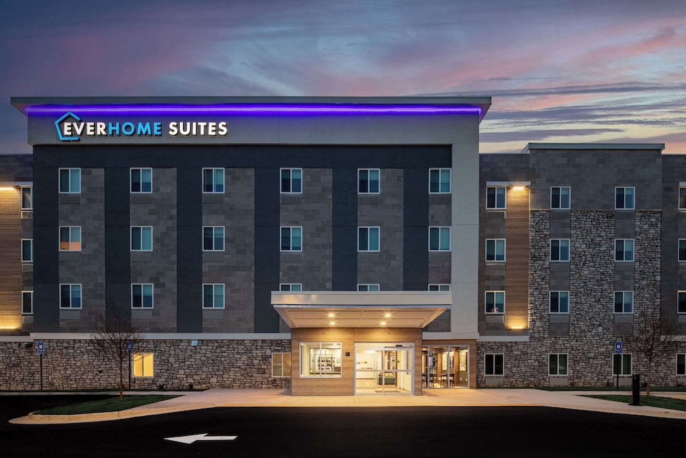 Everhome Suites El Paso Airport Near Fort Bliss