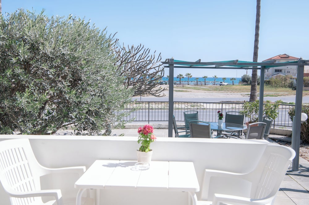 Themis Apartments