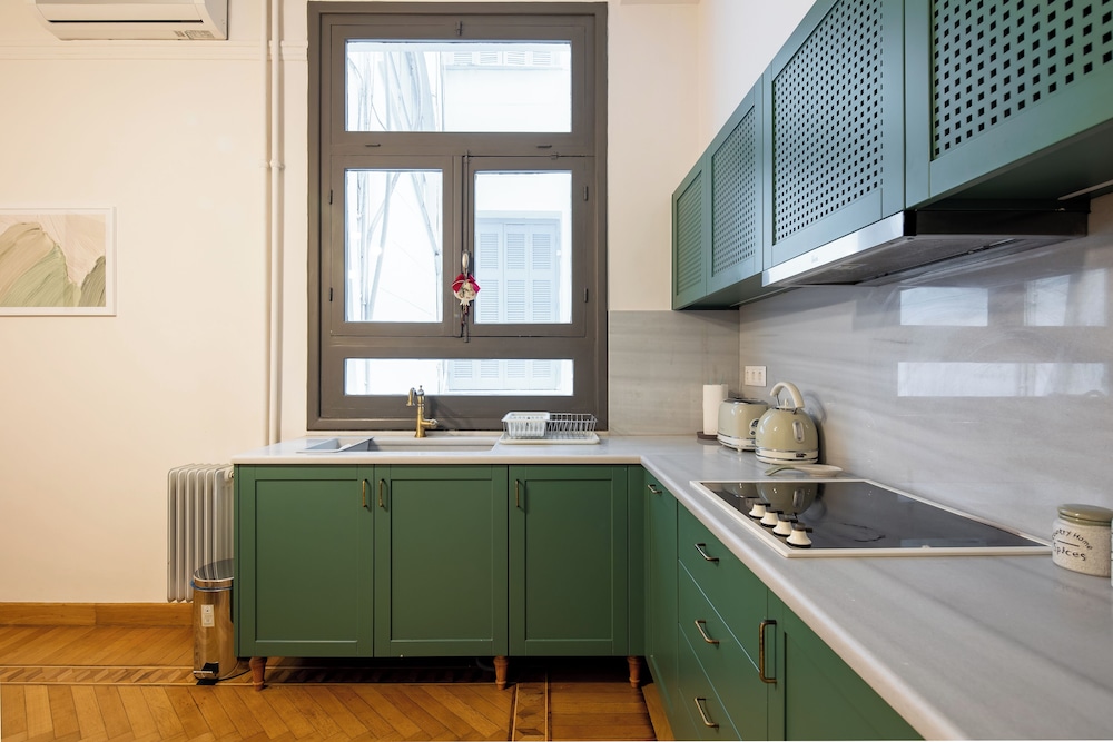 Meadows - Luxury 3-Bedroom Apt in Athens