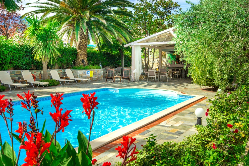 Luxury Villa Fotini photo 2