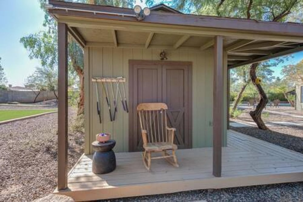 Golfers Paradise Heated Pool and BBQ Firepit Bliss view 5