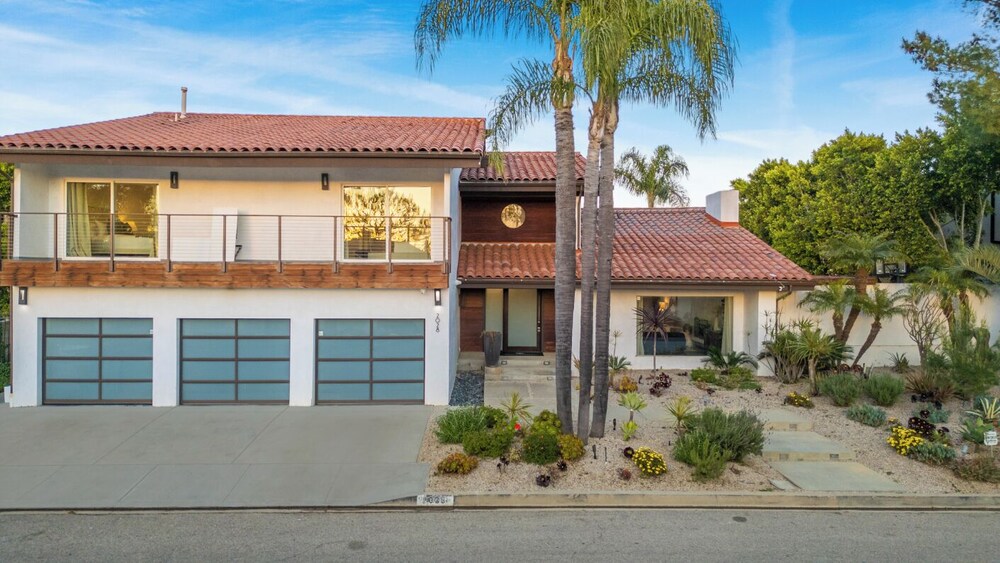 Stradella View - Bel-air Oasis w/ Infinity Pool & Stunning Panoramic Views