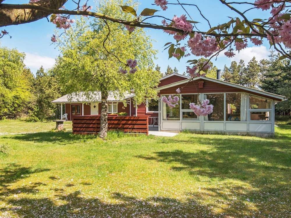6 Person Holiday Home in Romo