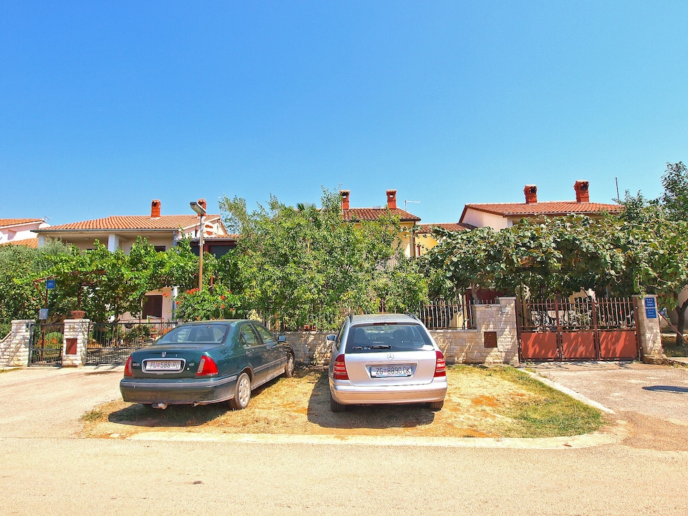 Apartments Anna 920