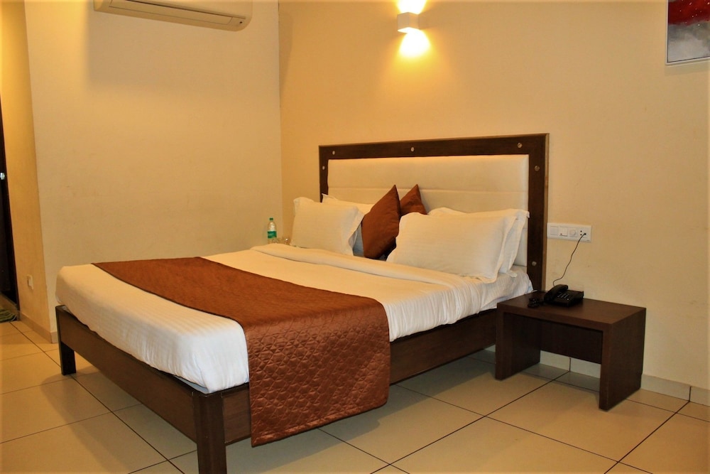 White Feather Toran Resort