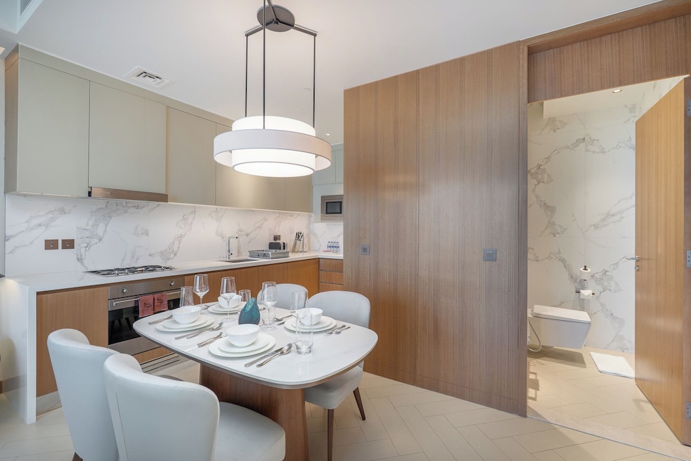 Address Residences Dubai Opera - Burj Khalifa City Views 2 & 3-Bedroom Apartment 1 minute walk to Burj Khalifa, Dubai Mall, Dubai Fountain by Heaven Crest