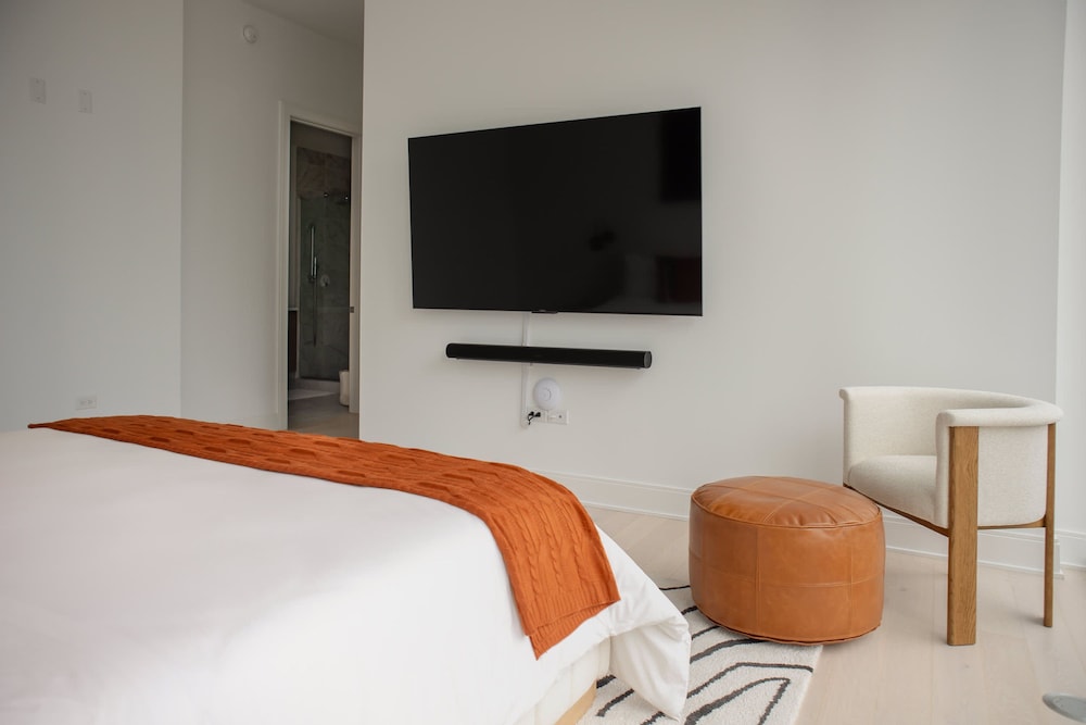 Luxury Downtown 4BR Exclusive Design PH