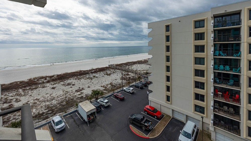 Island Winds East 610 2 Bedroom Condo