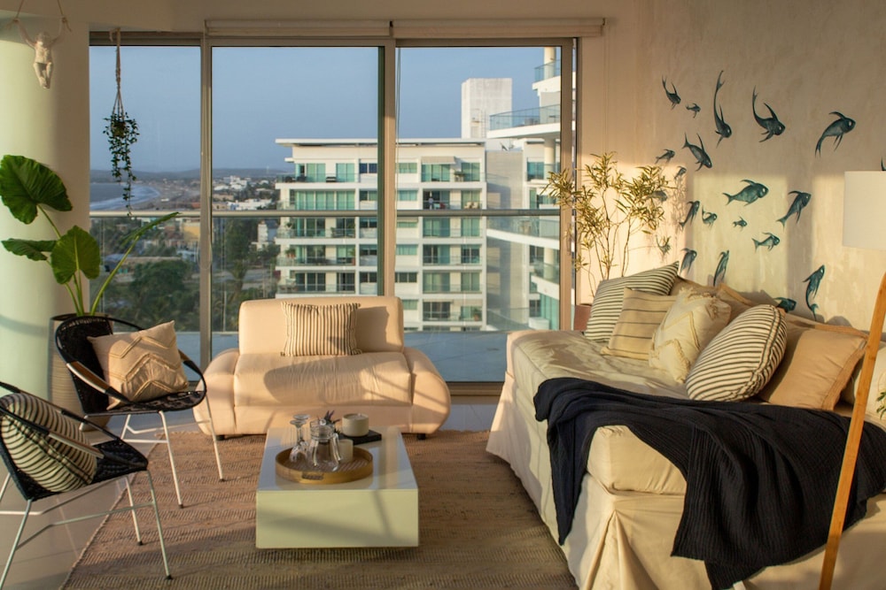 Condominio frente al mar  Morros Epic.