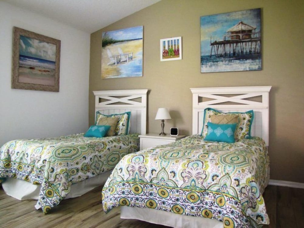 5 Br Pool Home with Spa in Aviana view 2