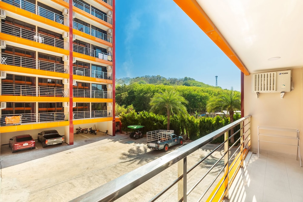 One bedroom Condo in Naiharn P209