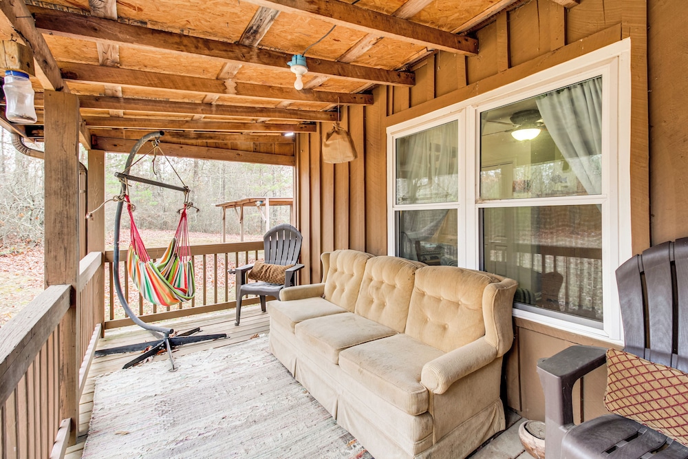 Kayak & Fish: Little River Canyon Lakefront Cabin