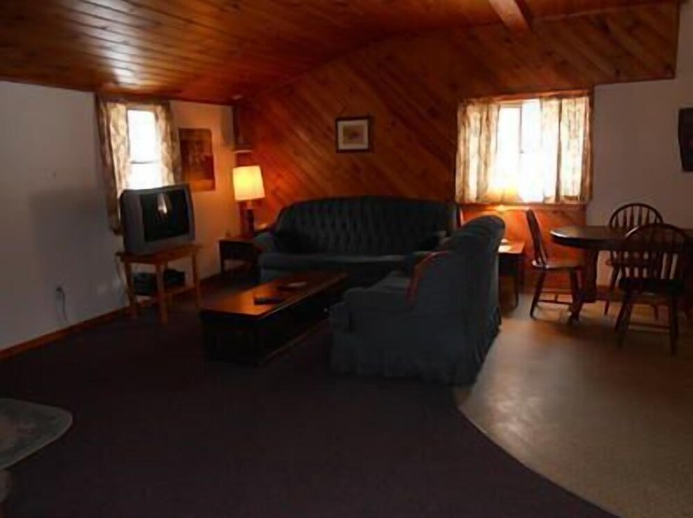Cold Spring Lodge