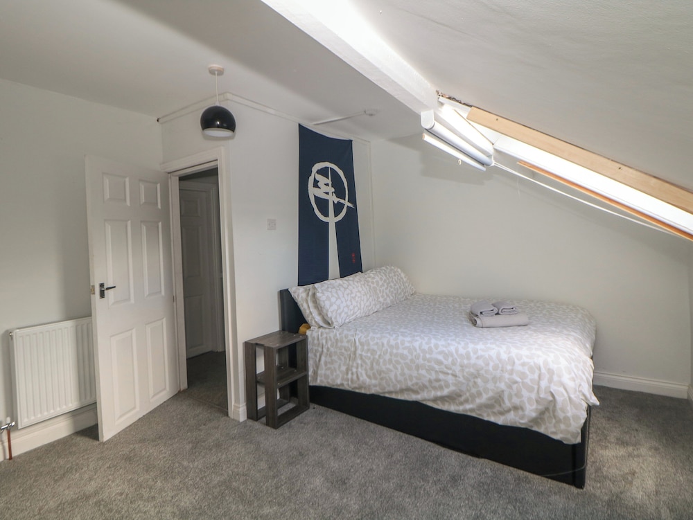 15 South Avenue Mews