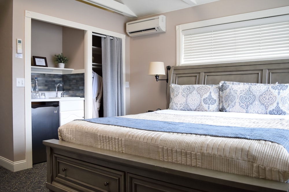Ashland Vacations - McCall House Boutique Inn - Property Image 56