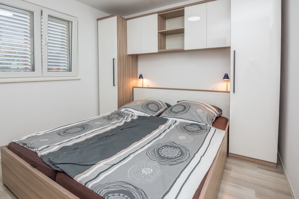 Apartments Loncar view 2