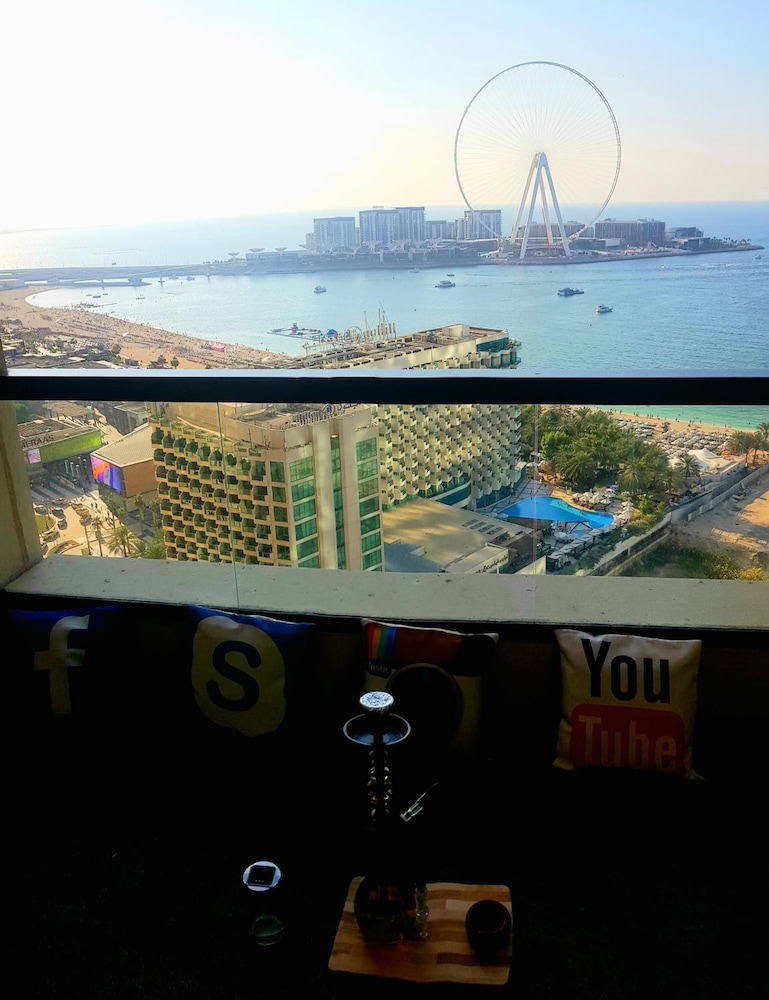 Bombay Backpackers DXB - Adults Only
