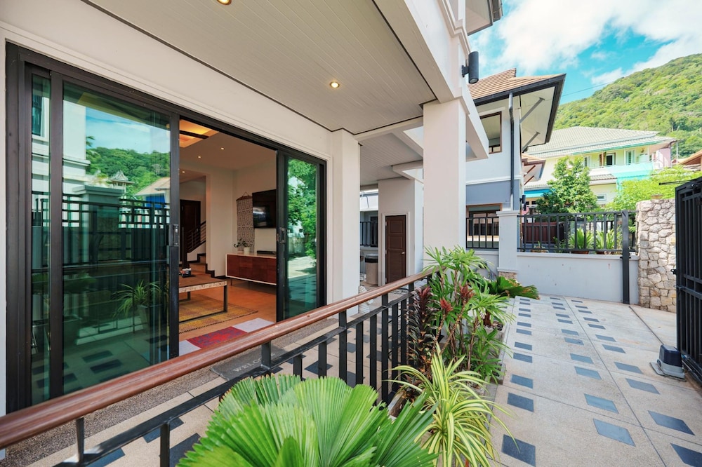 Patak 3 Bedroom Private Pool Villa