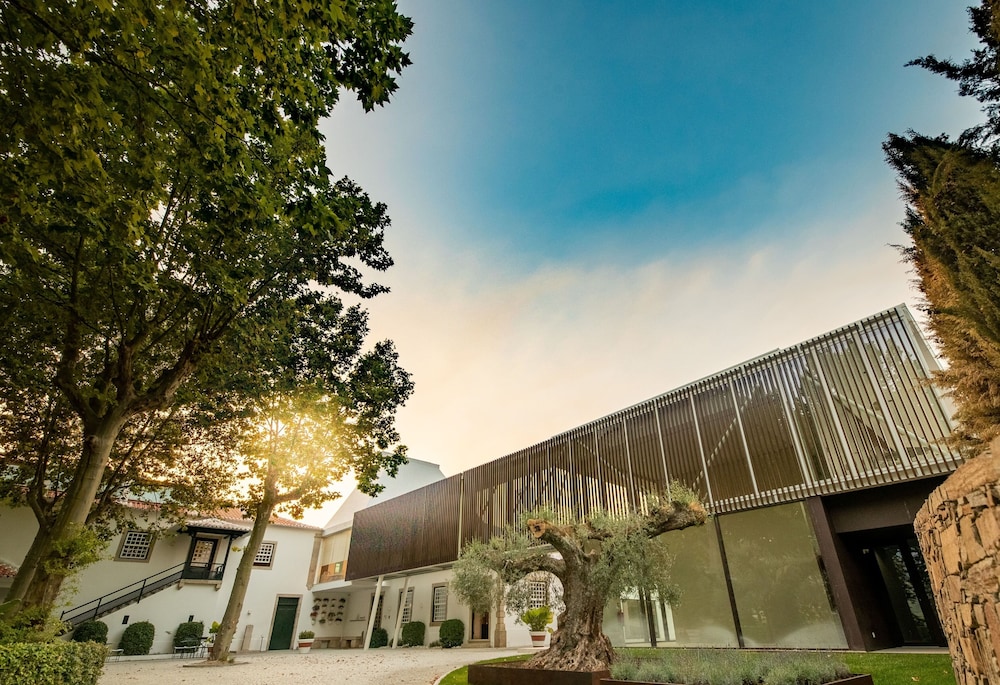 Hotel The Wine House Hotel - Quinta da Pacheca - Image 1