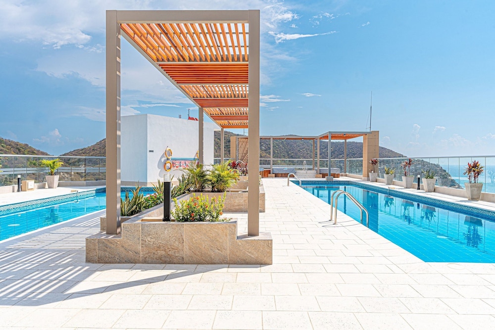 Salguero Suites
