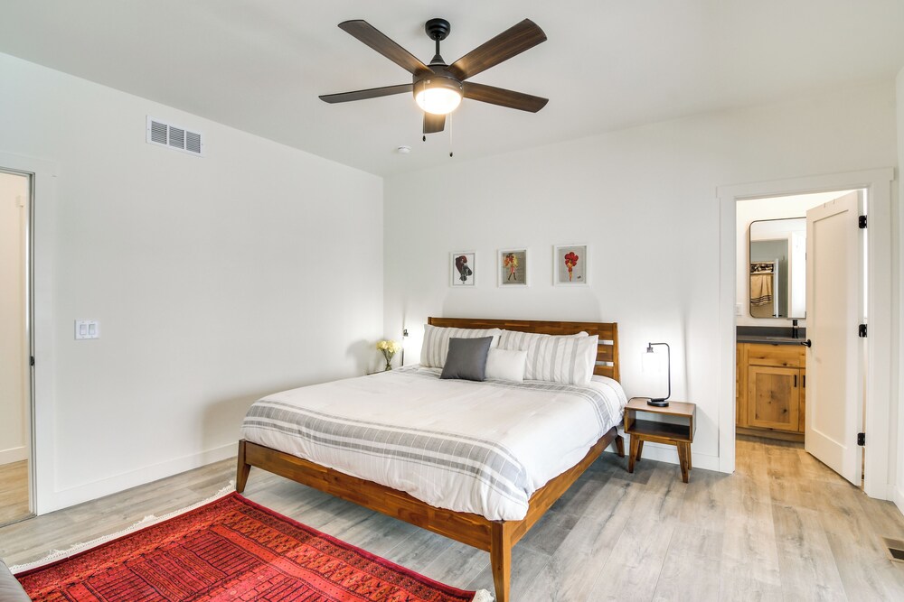 2 Mi to Granby Ranch: Home w/ Mountain-view Deck!
