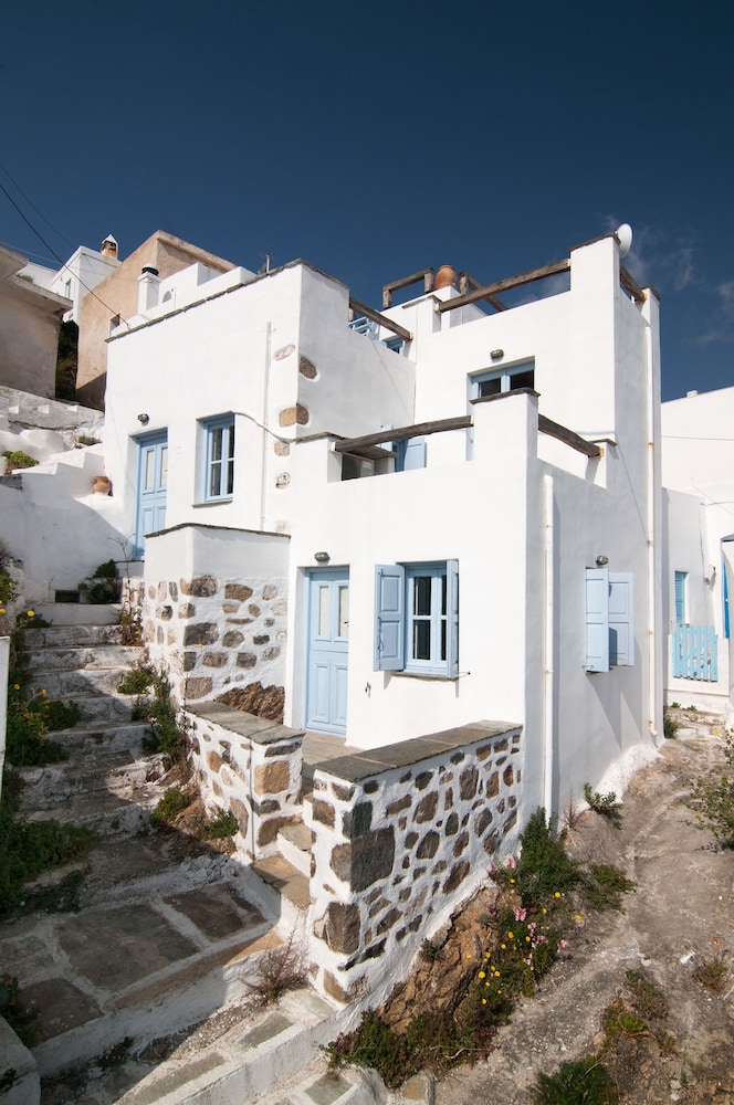 Serifos Houses Hora