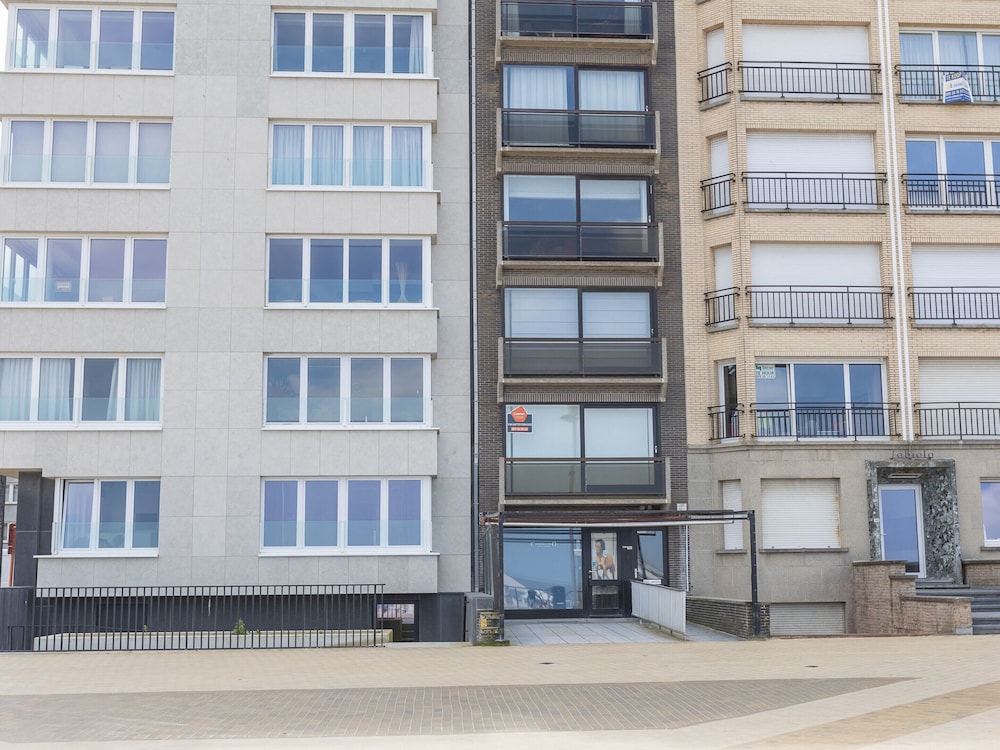 Beautiful Apartment With Direct sea View