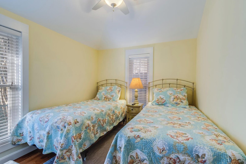 Delaware Avenue 34B