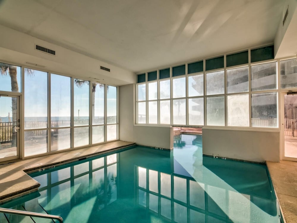 Splendid Condo on Sands of Gulf Shores With Pools view 4