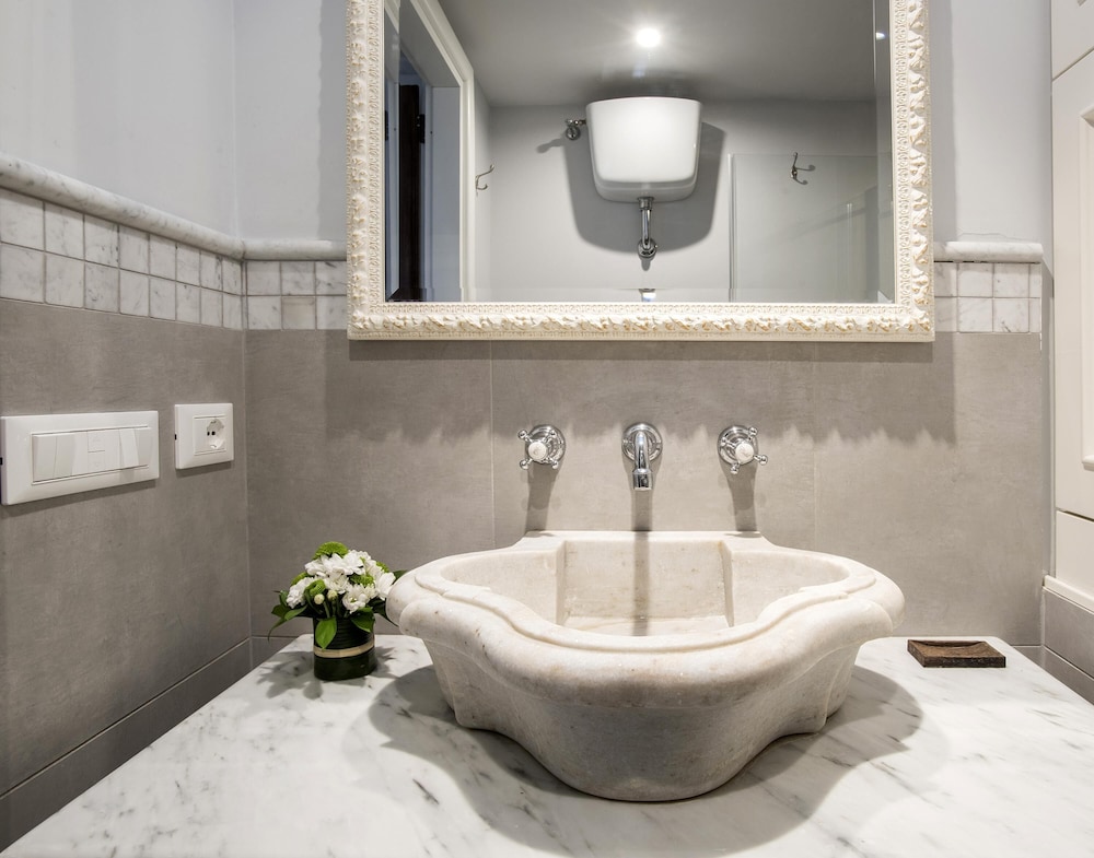 Il Bacio Luxury Spanish Steps Penthouse With Terrace Perfect