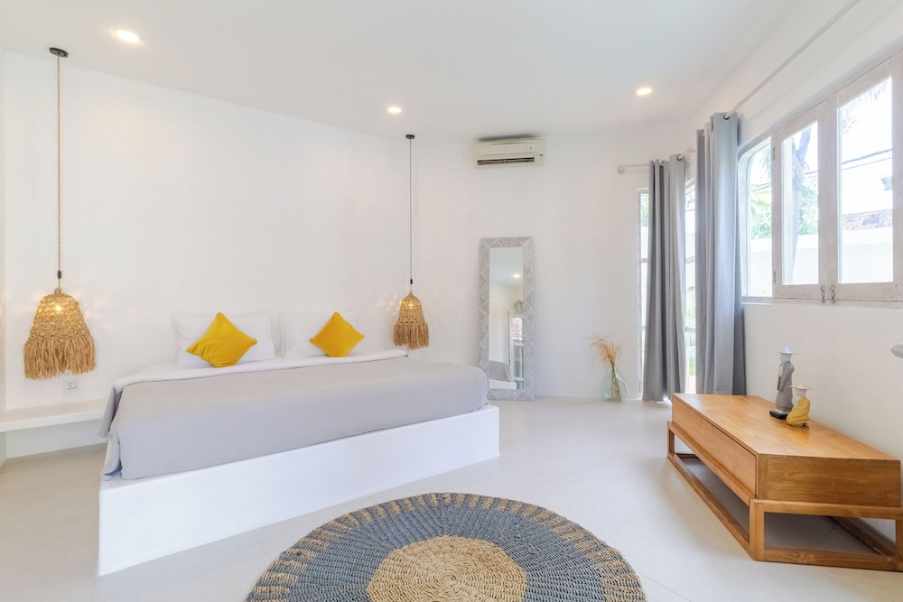 Villa Cocodrilos 1 by Pertama Management