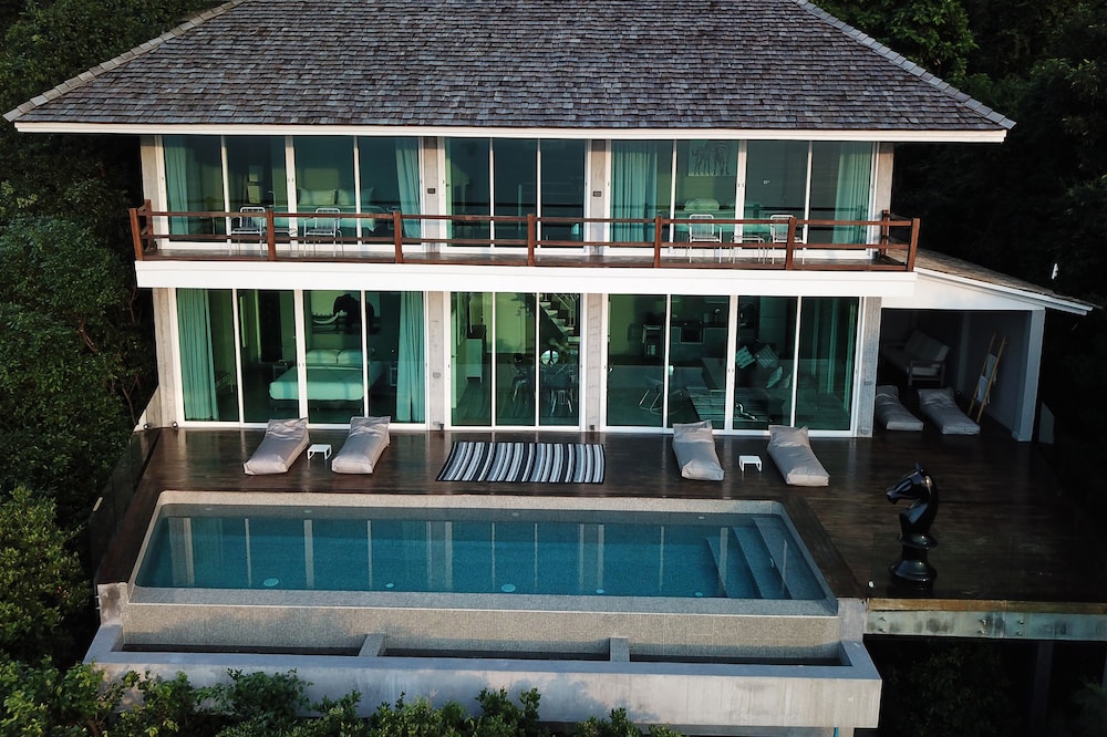 Naroua Villas