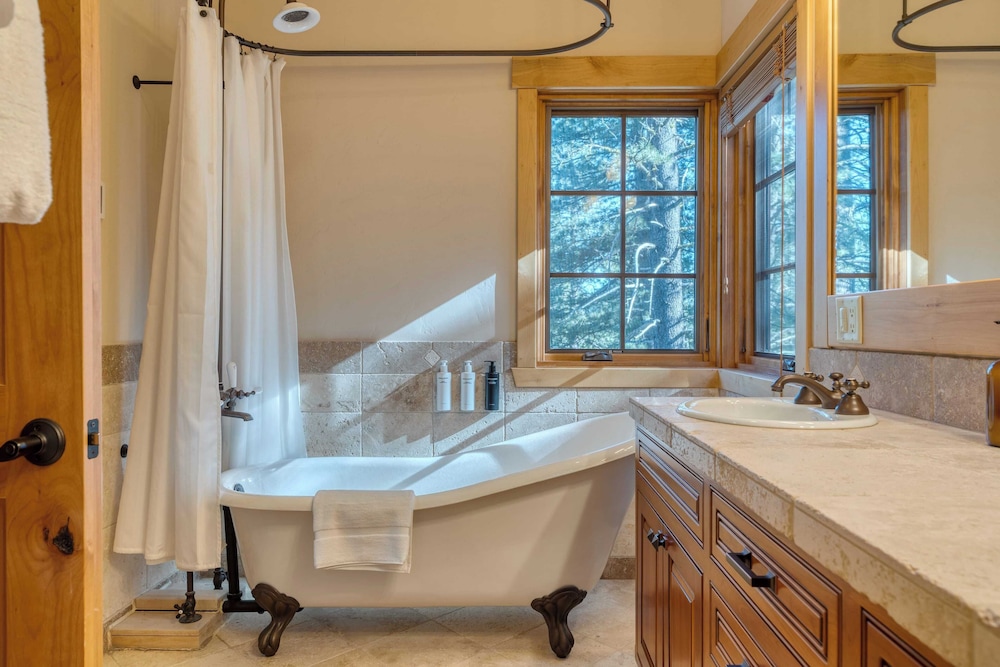 Grays Crossing by Avantstay Stunning 4bdr Cabin