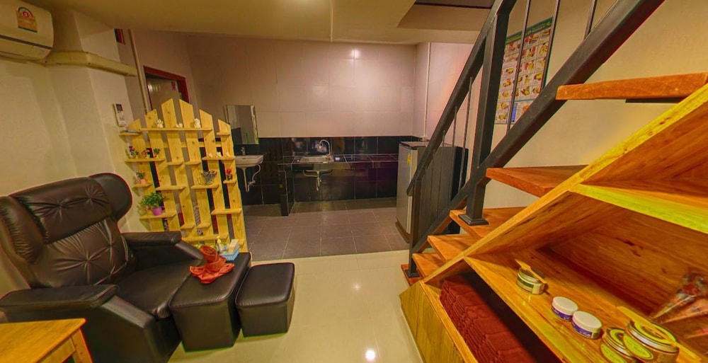 Express Hostel