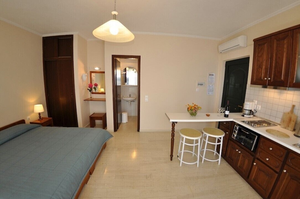 Pelagos Apartments en Corfu — hotel room