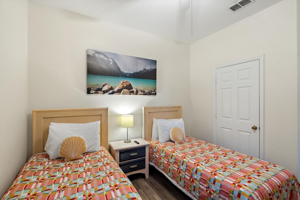 Windsor Palms Resort 4 Bedroom Pool Home + Game Room 4 Home